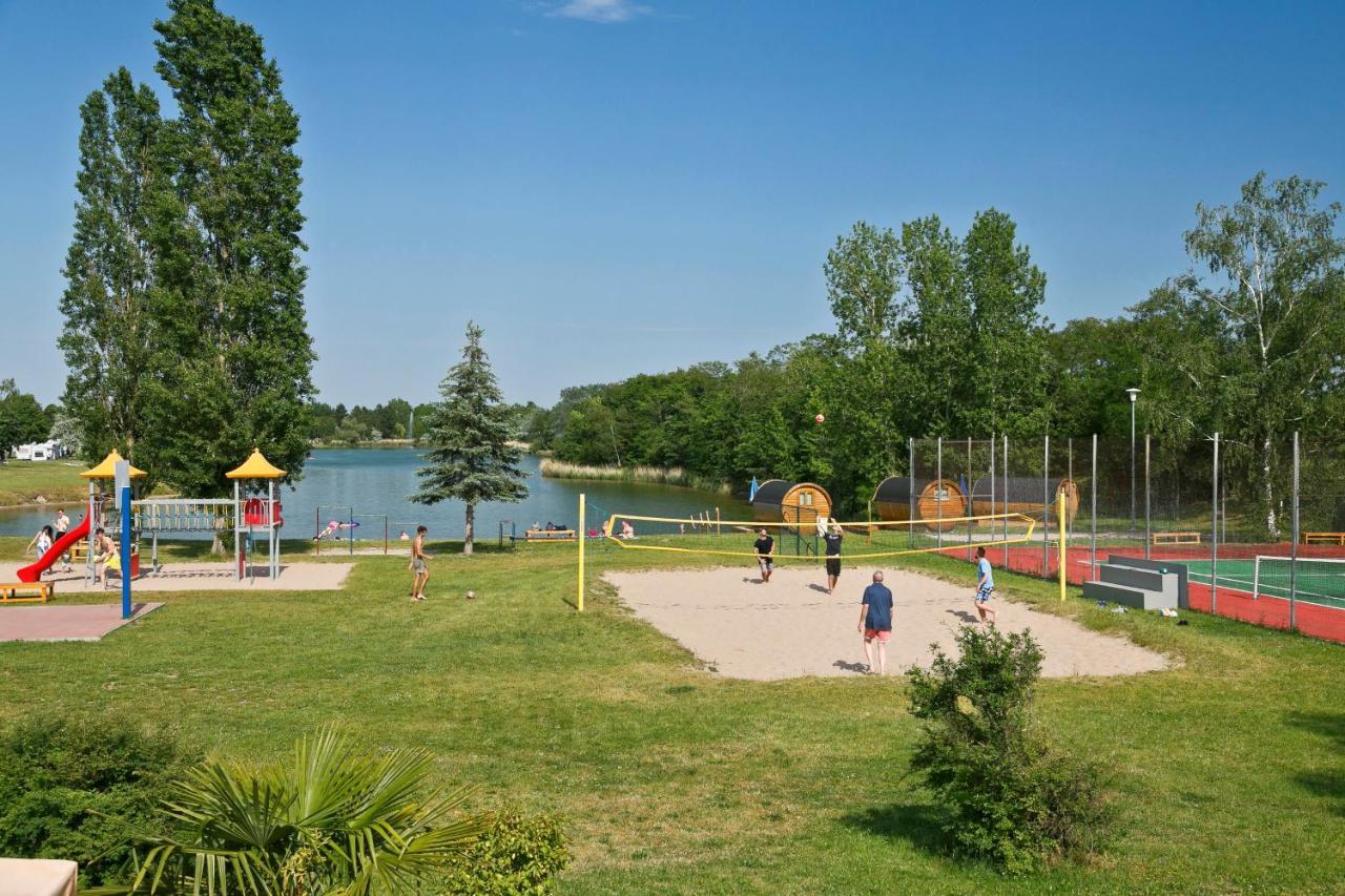 Knaus Campingpark Bad Dürkheim Buitenkant foto